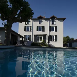 La Maternite 3* Villieu